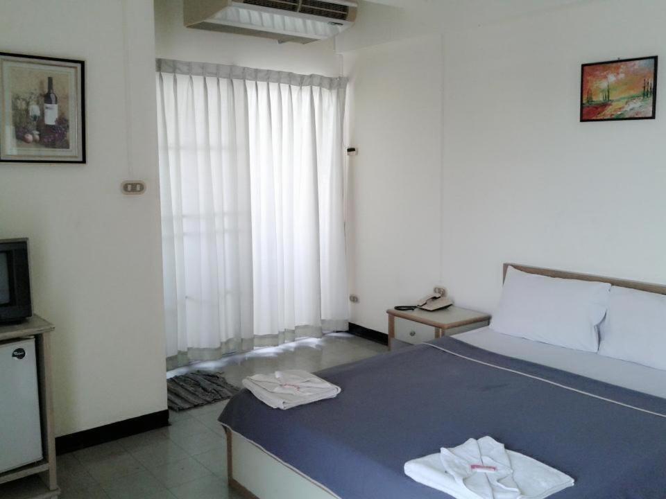 M In Korat Service Apartment Nakhonratchasima Exterior foto
